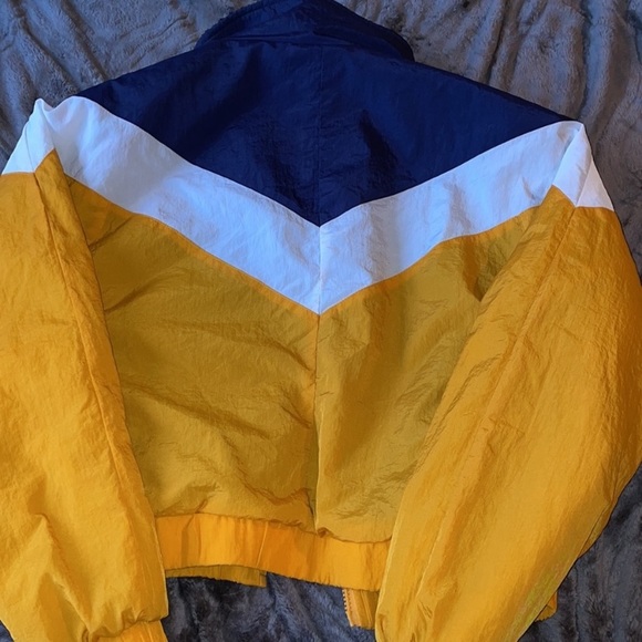 Guess puffy jacket - Picture 2 of 4